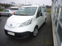 2015 Nissan e-NV200 5-person 